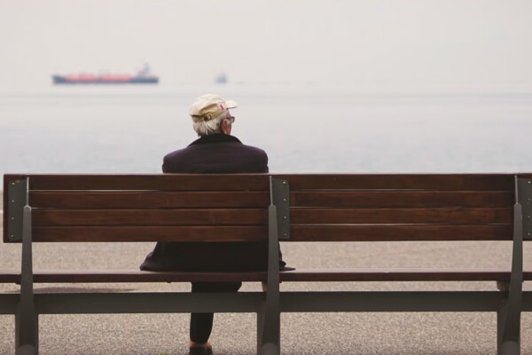 福祉政策と実態 –  日本の介護現場×各国の福祉政策との比較